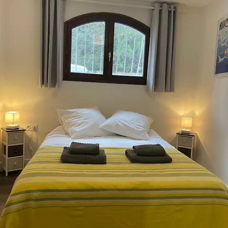 Villa-monti Luxury With Private Pool, Fully Air Conditioned Bedrooms, 5 Star Superhosts! *