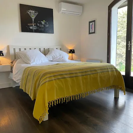 Villa-monti Luxury With Private Pool, Fully Air Conditioned Bedrooms, 5 Star Superhosts! Menton